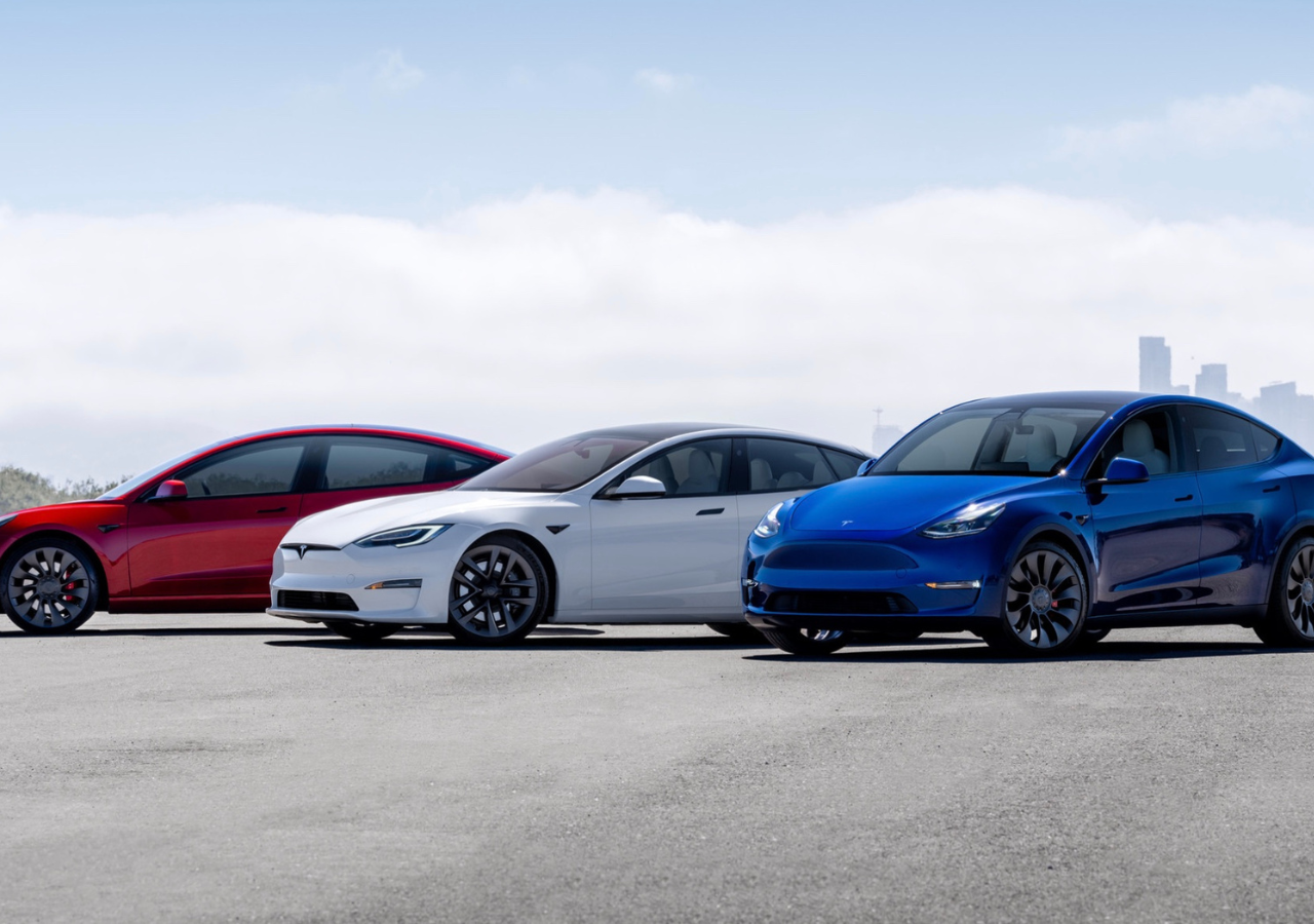 Tesla delivered more than 466,000 EVs
