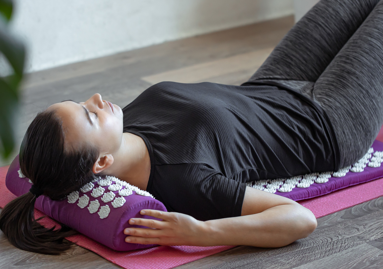 Benefits of the Meridian Acupressure Mat and Pillow Set