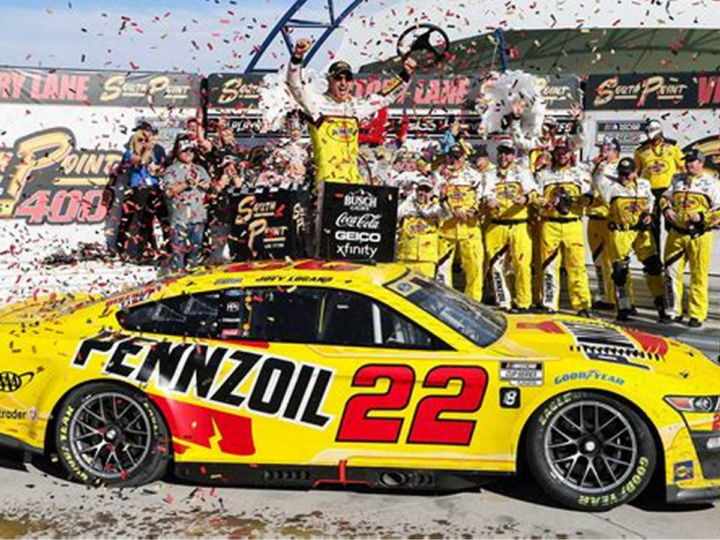 Driver Insights from the 2024 Las Vegas NASCAR Playoff Battle